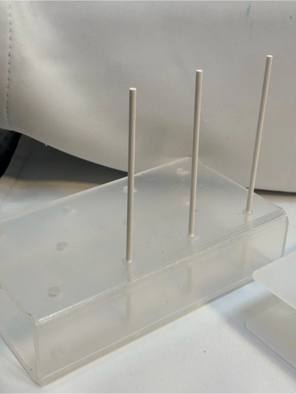 Cake Pop Supplies. Pop sticks, twist ties, display stands